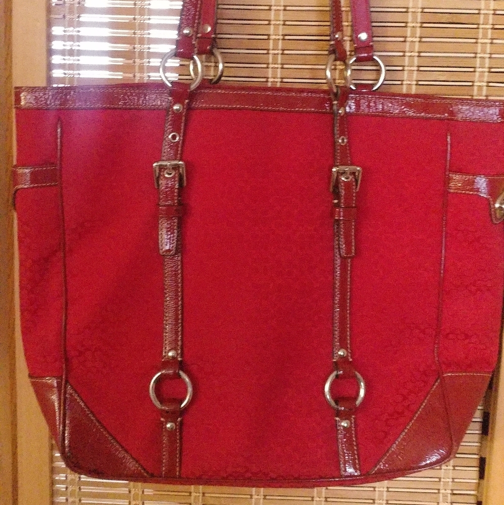 Coach  bag, east west, signature great condition